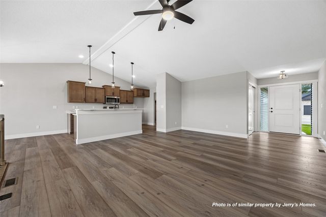 6308 Prairie Rose Circle SW, Cedar Rapids, IA 52404