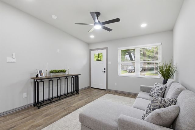 513 Hardy Drive, Garland, TX 75041