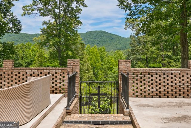 125 Crabapple Court, Clarkesville, GA 30523