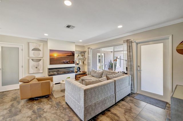 14 NE 26th Court, Wilton Manors, FL 33334