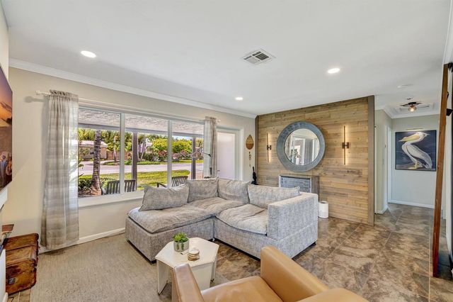 14 NE 26th Court, Wilton Manors, FL 33334