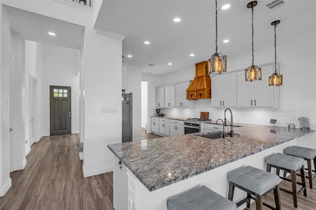 6006 Henry Hamlet Drive, Conroe, TX 77304