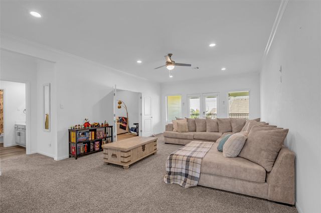 6006 Henry Hamlet Drive, Conroe, TX 77304