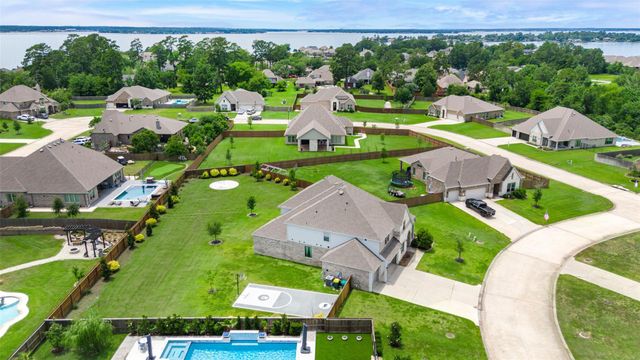 6006 Henry Hamlet Drive, Conroe, TX 77304