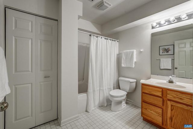 1445 WILLOW LAKE DR, Charlottesville, VA 22902