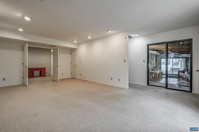 1445 WILLOW LAKE DR, Charlottesville, VA 22902