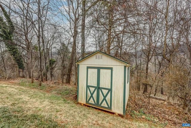 1445 WILLOW LAKE DR, Charlottesville, VA 22902