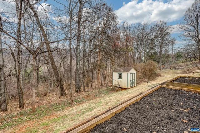 1445 WILLOW LAKE DR, Charlottesville, VA 22902