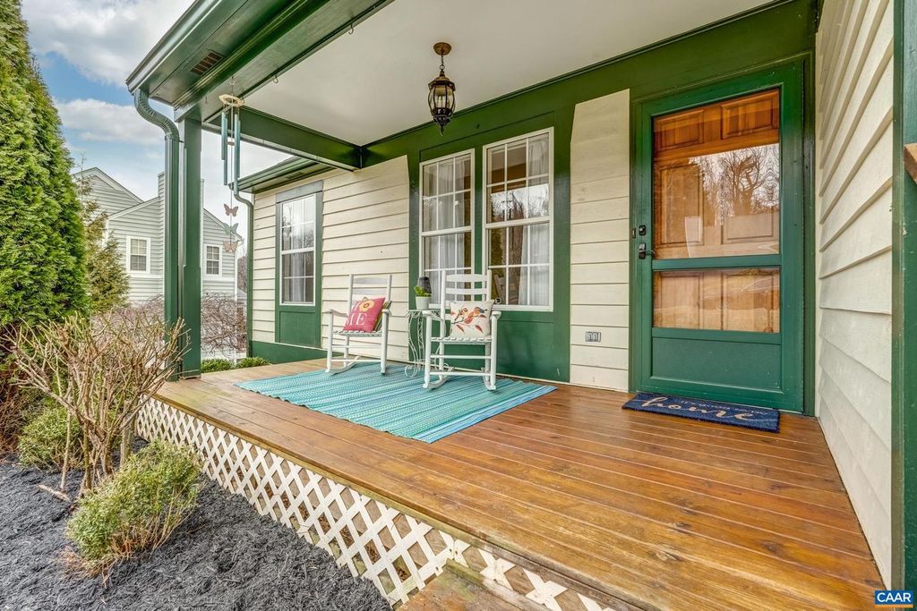 1445 WILLOW LAKE DR, Charlottesville, VA 22902