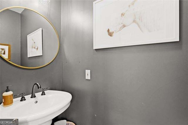 1020 Old Lathemtown Road, Canton, GA 30115