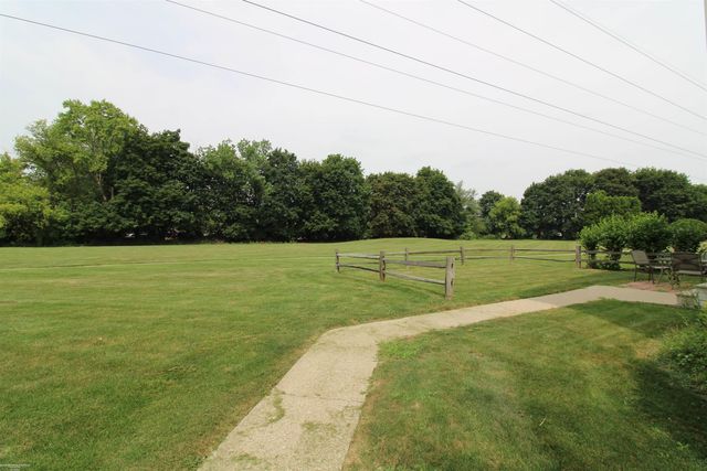 38615 Diamond Head Court, Clinton Twp, MI 48038