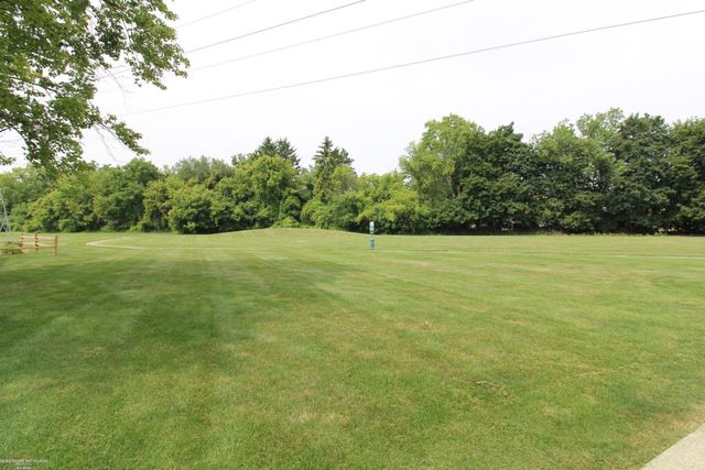 38615 Diamond Head Court, Clinton Twp, MI 48038
