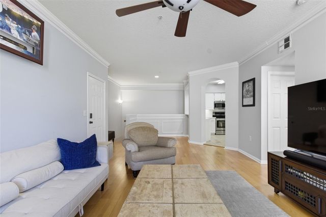2212 BAY CLUB CIRCLE 2212, Tampa, FL 33607