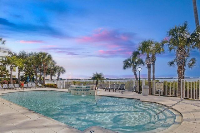 2212 BAY CLUB CIRCLE 2212, Tampa, FL 33607
