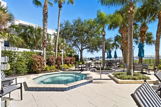 2212 BAY CLUB CIRCLE 2212, Tampa, FL 33607