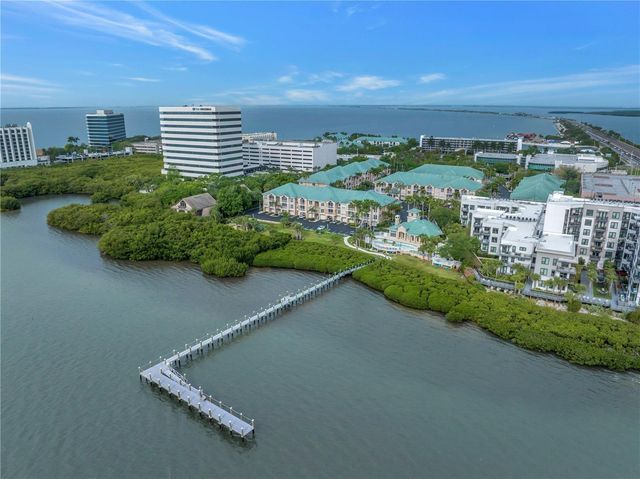 2212 BAY CLUB CIRCLE 2212, Tampa, FL 33607