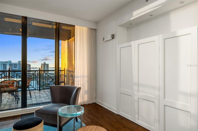 50 CENTRAL AVENUE 14D, Sarasota, FL 34236