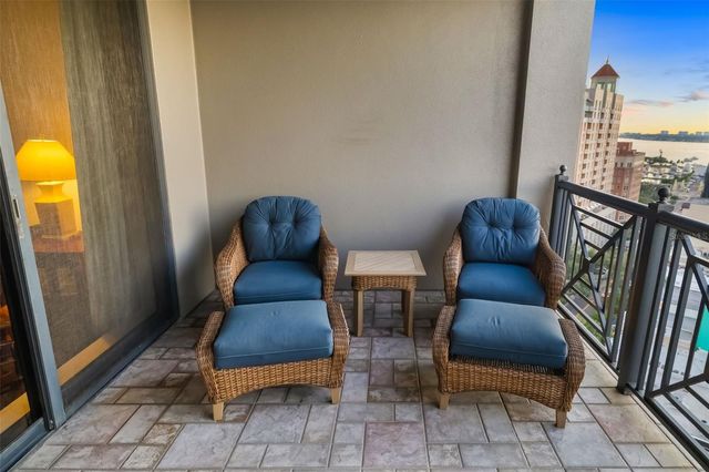 50 CENTRAL AVENUE 14D, Sarasota, FL 34236