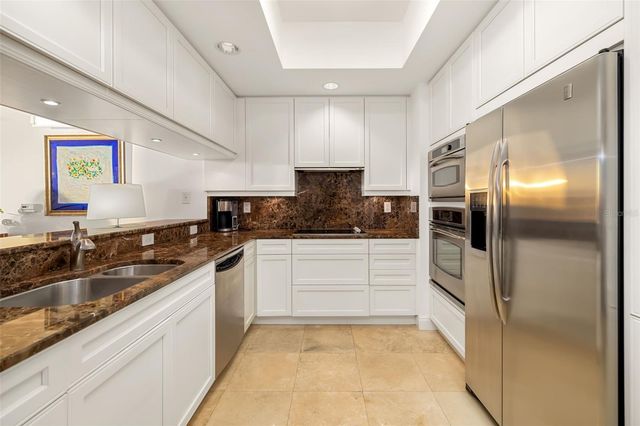 50 CENTRAL AVENUE 14D, Sarasota, FL 34236