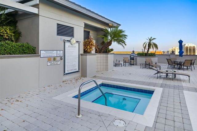 50 CENTRAL AVENUE 14D, Sarasota, FL 34236