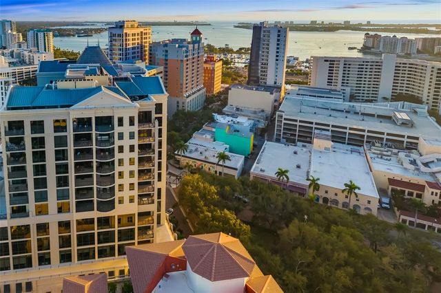 50 CENTRAL AVENUE 14D, Sarasota, FL 34236