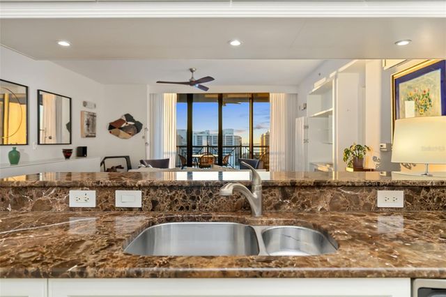 50 CENTRAL AVENUE 14D, Sarasota, FL 34236