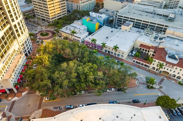 50 CENTRAL AVENUE 14D, Sarasota, FL 34236