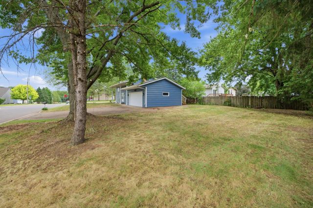 3910 65th Street E, Inver Grove Heights, MN 55076
