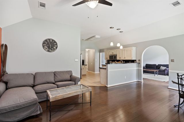 1487 FAR DR, Cordova, TN 38016