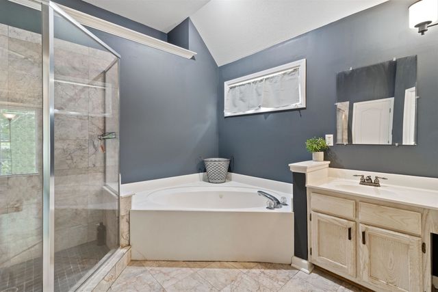 1487 FAR DR, Cordova, TN 38016
