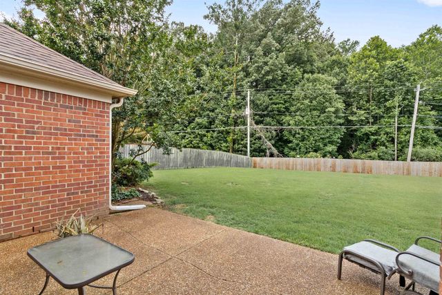 1487 FAR DR, Cordova, TN 38016