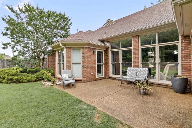 1487 FAR DR, Cordova, TN 38016