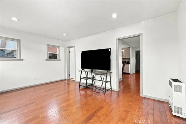233 E Louise Street, Long Beach, CA 90805