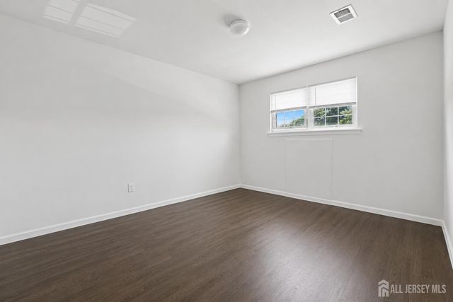 288 College Drive, Edison, NJ 08817