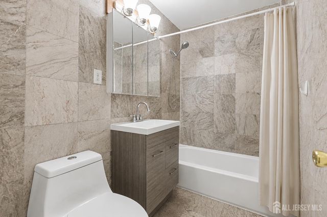 288 College Drive, Edison, NJ 08817