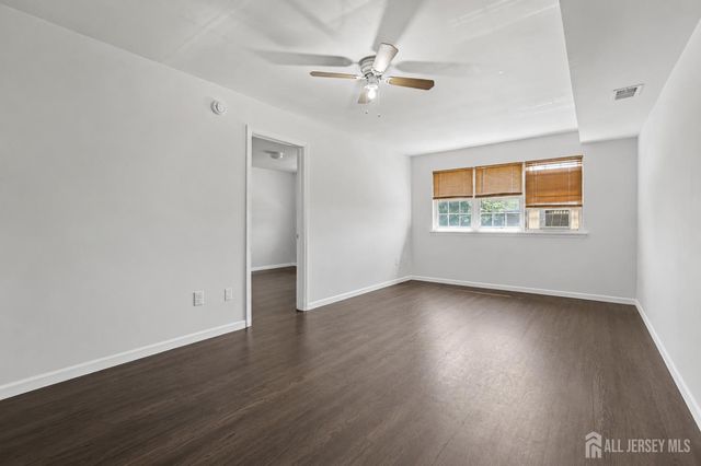 288 College Drive, Edison, NJ 08817