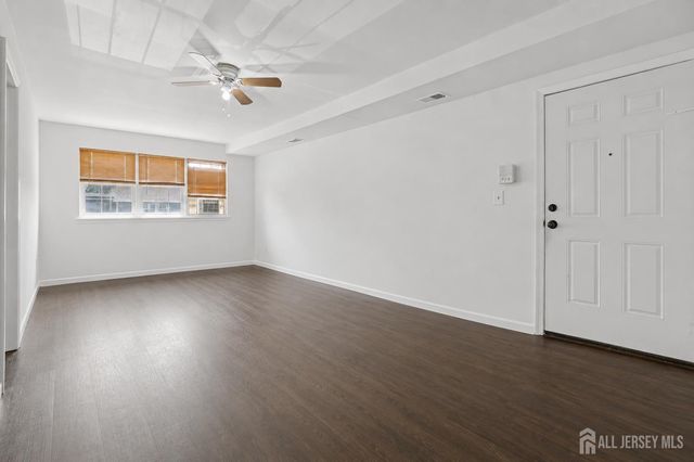 288 College Drive, Edison, NJ 08817