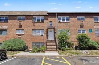 288 College Drive, Edison, NJ 08817