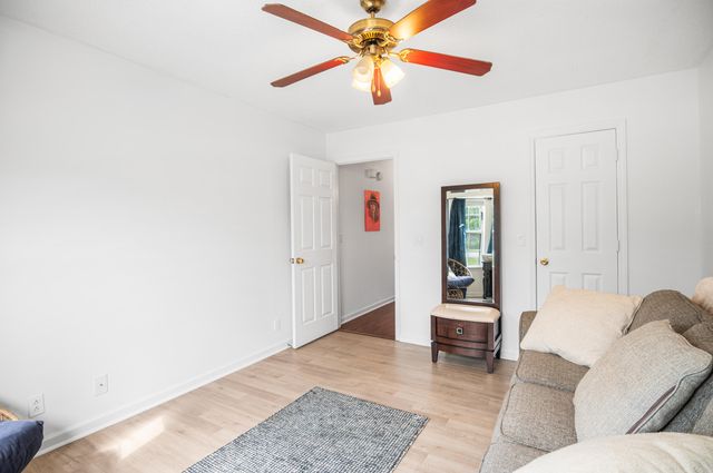 2131 S Rutherford Boulevard, Murfreesboro, TN 37130