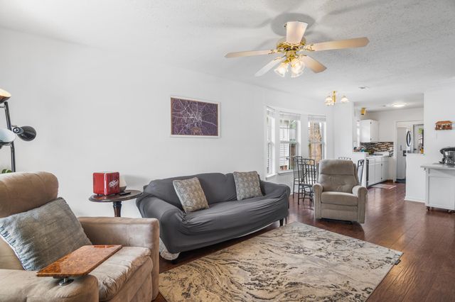 2131 S Rutherford Boulevard, Murfreesboro, TN 37130