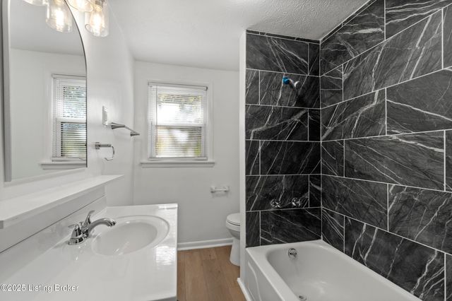 518 Washburn Ave, Louisville, KY 40222