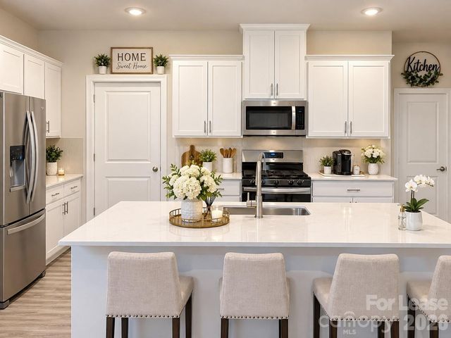 11213 Cardinal Creek Avenue, Charlotte, NC 28215