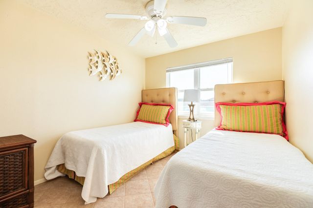 247 Schooner Drive, Freeport, TX 77541