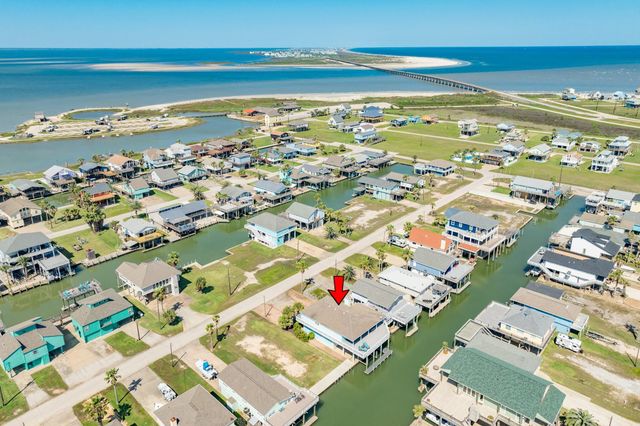247 Schooner Drive, Freeport, TX 77541