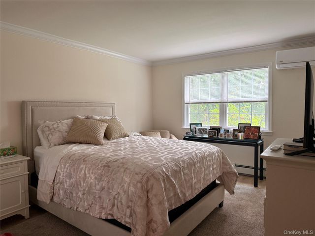 12 Harbour Lane 8A, Oyster Bay, NY 11771