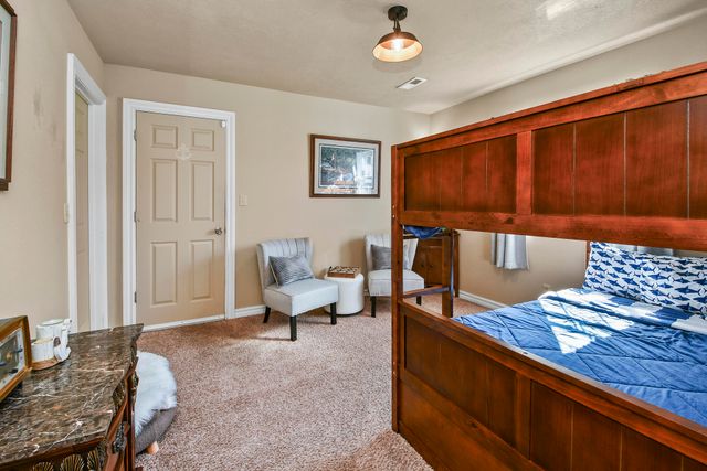3041 Longbend Road, Galena, MO 65656