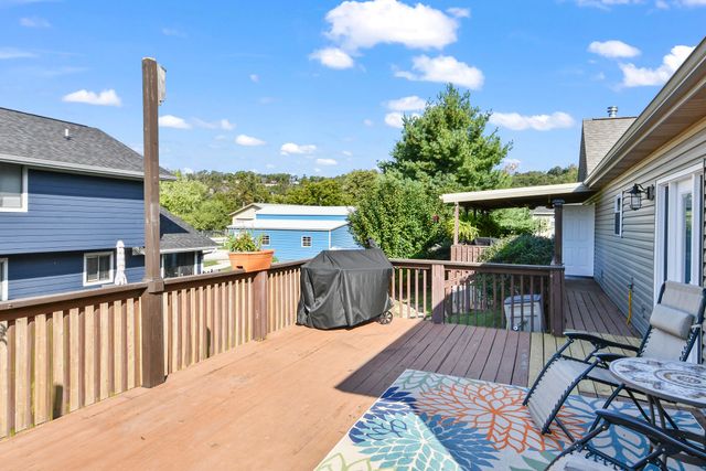 3041 Longbend Road, Galena, MO 65656