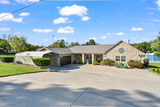 3041 Longbend Road, Galena, MO 65656