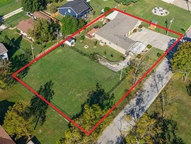 3041 Longbend Road, Galena, MO 65656