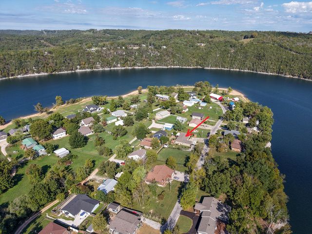 3041 Longbend Road, Galena, MO 65656